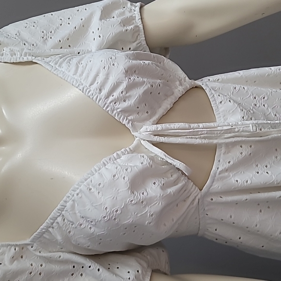 H&M jersey oeillet white dress. Sz XL or XXL - Picture 2 of 3